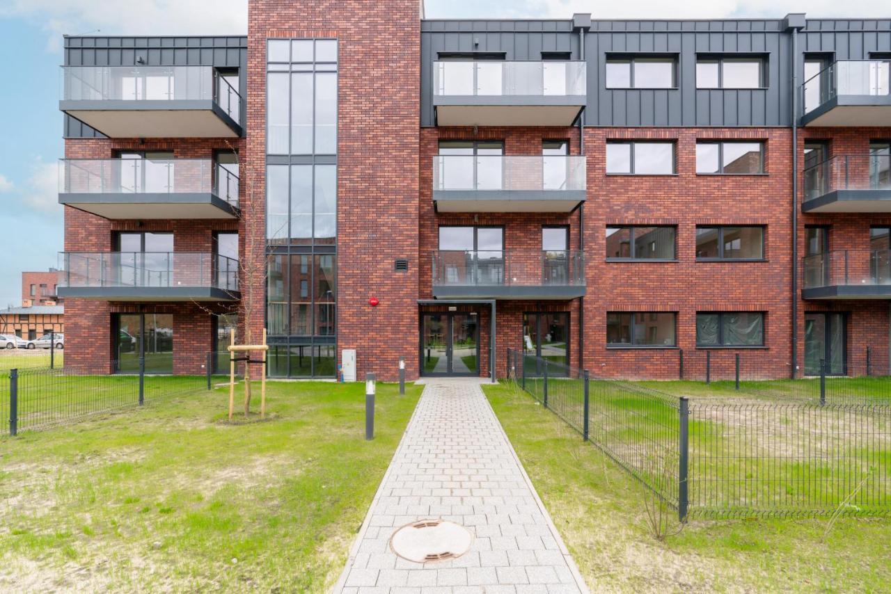 Stara Cegielnia Lake View Apartment By Renters Prestige Posen Exterior foto