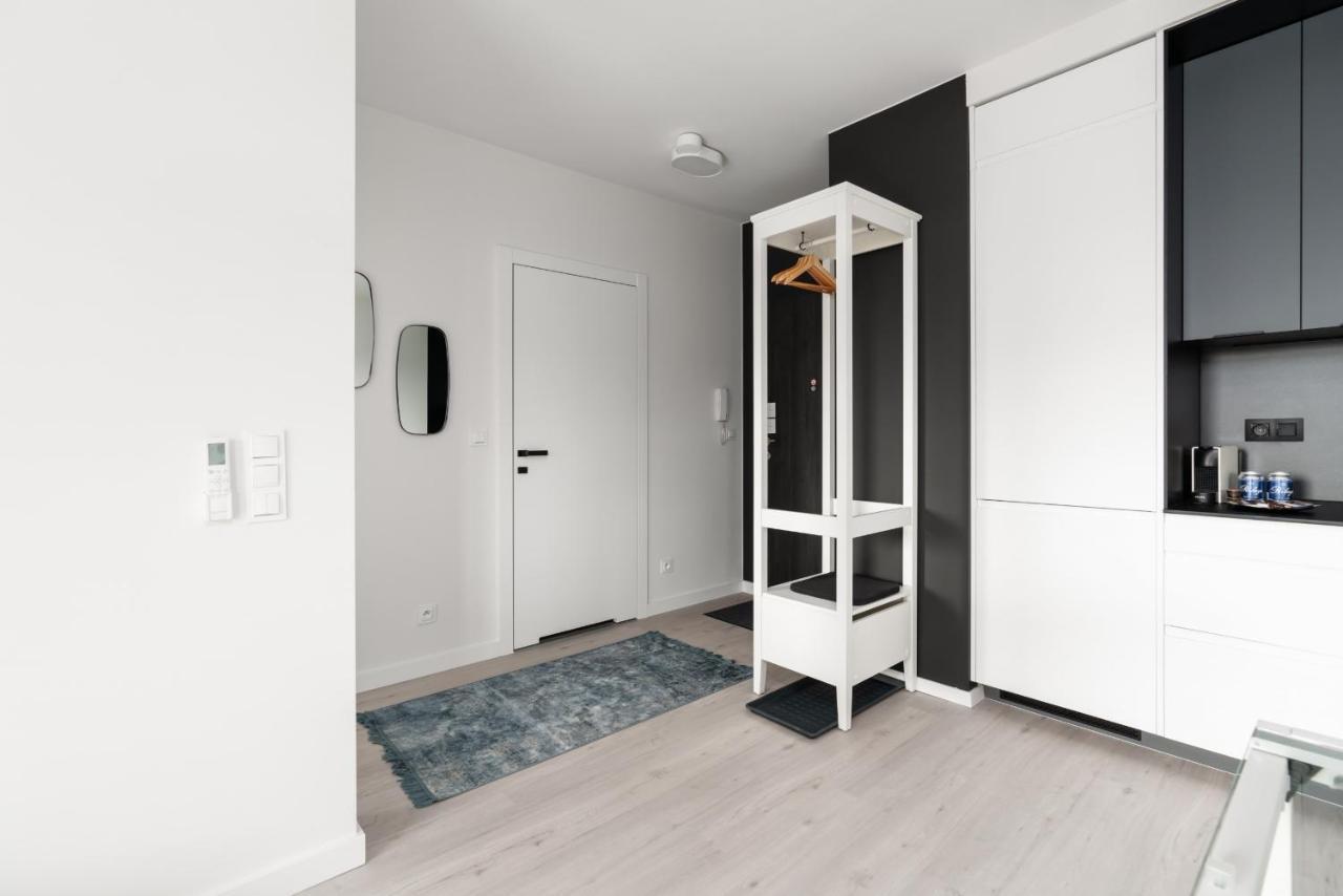 Stara Cegielnia Lake View Apartment By Renters Prestige Posen Exterior foto